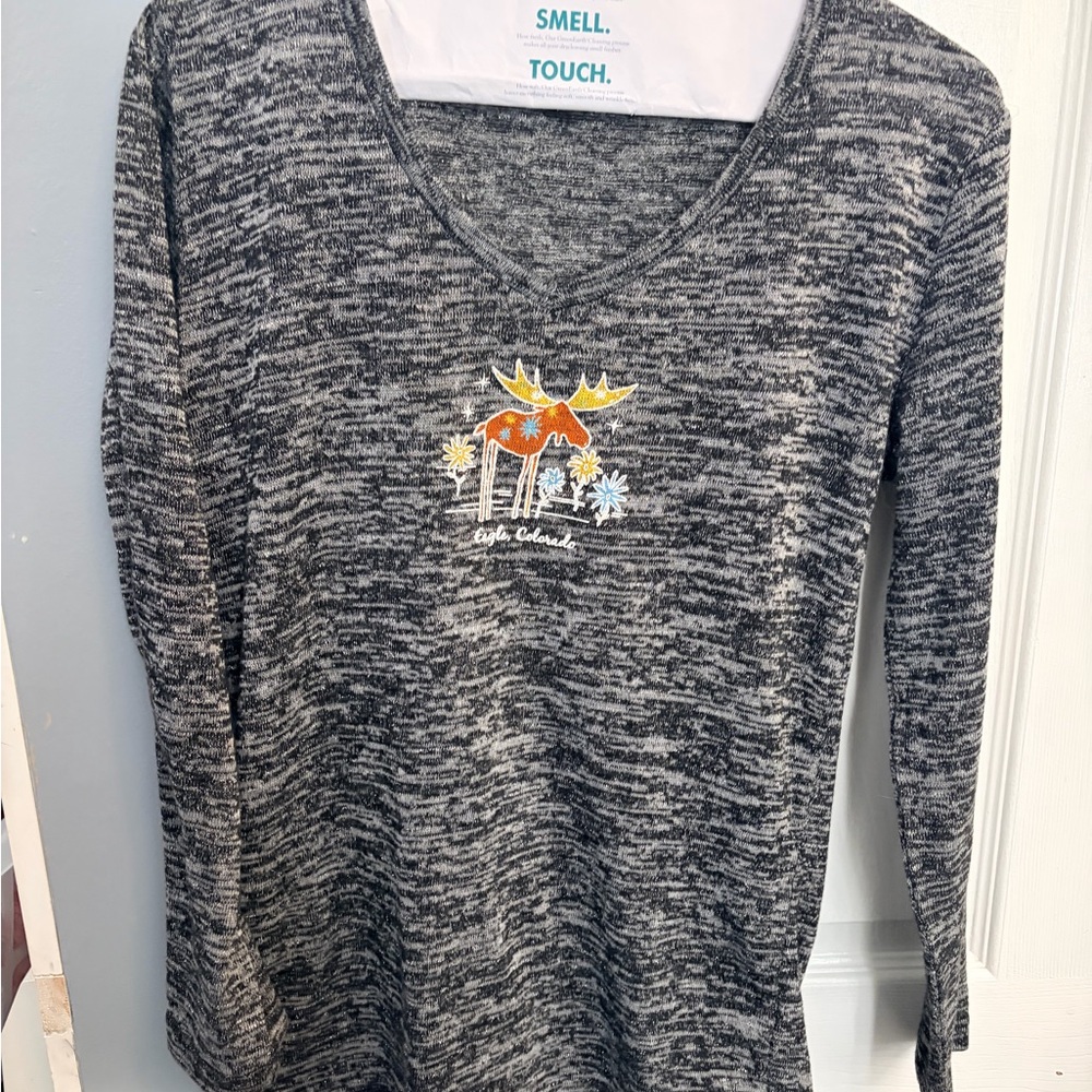 Gray Long Sleeve Top with Moose Design